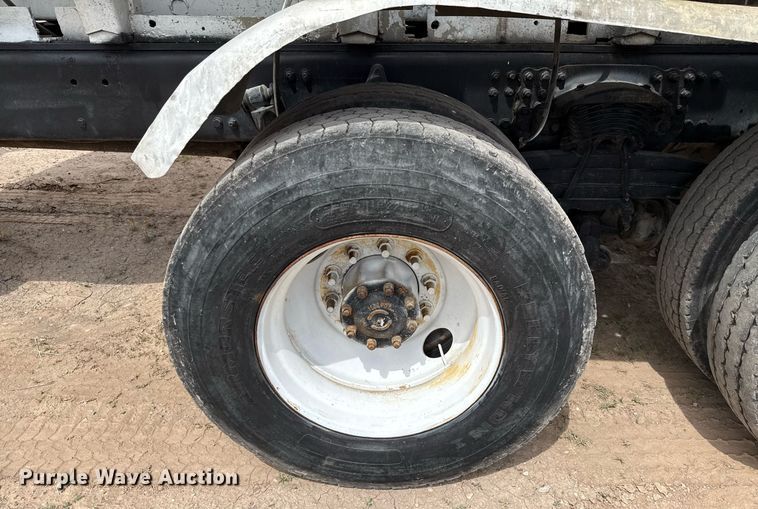 image for item EJ3594 2006 Sterling L9500 volumetric concrete mixer truck