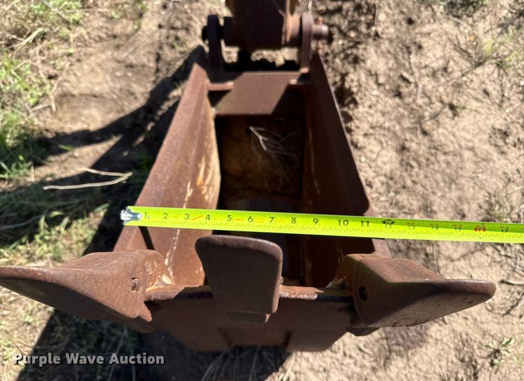 image for item EJ3615 (2) Ford backhoes