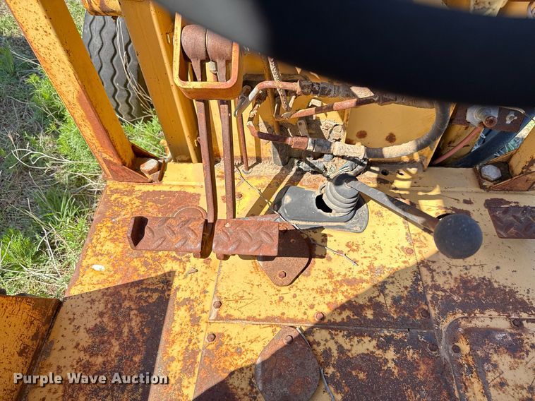 image for item EJ3615 (2) Ford backhoes