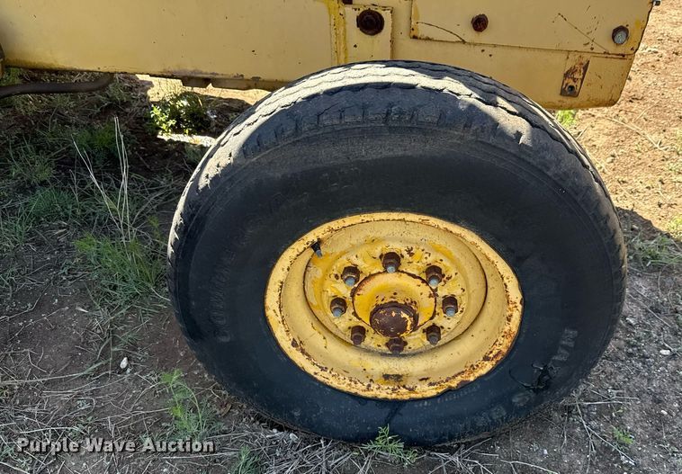 image for item EJ3615 (2) Ford backhoes