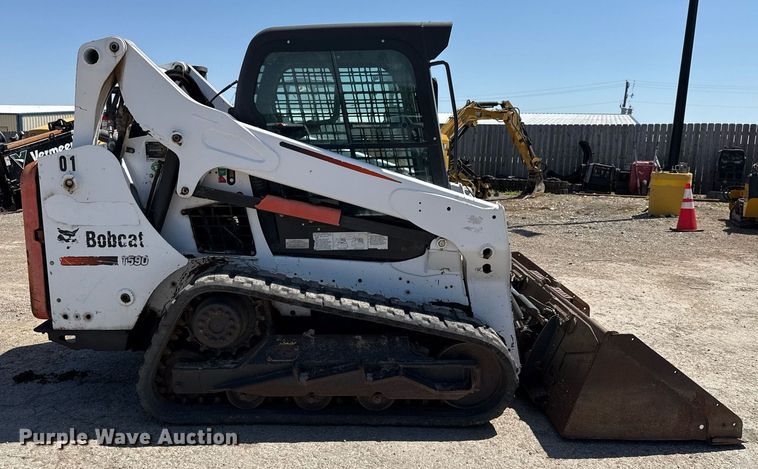 image for item EJ3620 2016 Bobcat T590 tracked skid steer loader