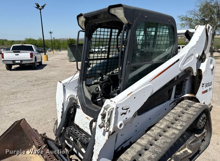 image for item EJ3620 2016 Bobcat T590 tracked skid steer loader