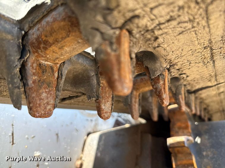 image for item EJ3620 2016 Bobcat T590 tracked skid steer loader