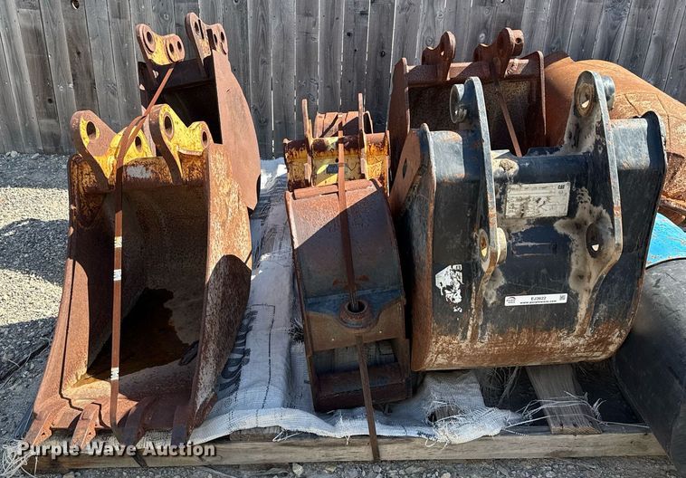 image for item EJ3622 (7) buckets