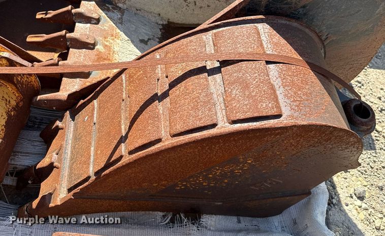 image for item EJ3622 (7) buckets