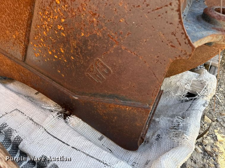 image for item EJ3622 (7) buckets