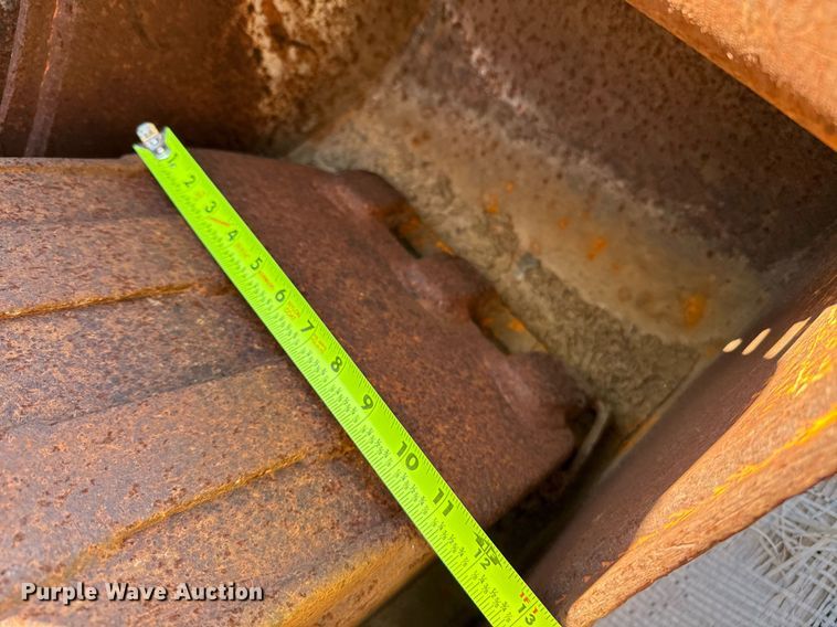 image for item EJ3622 (7) buckets