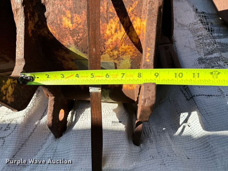 image for item EJ3622 (7) buckets