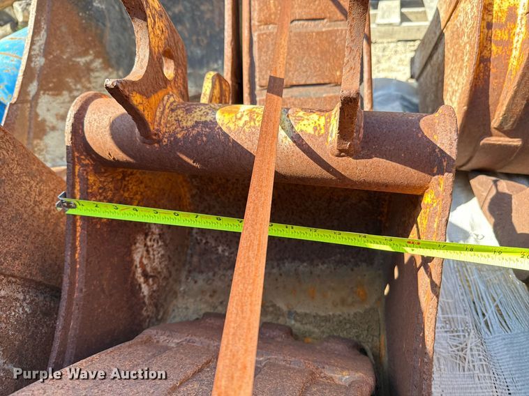 image for item EJ3622 (7) buckets