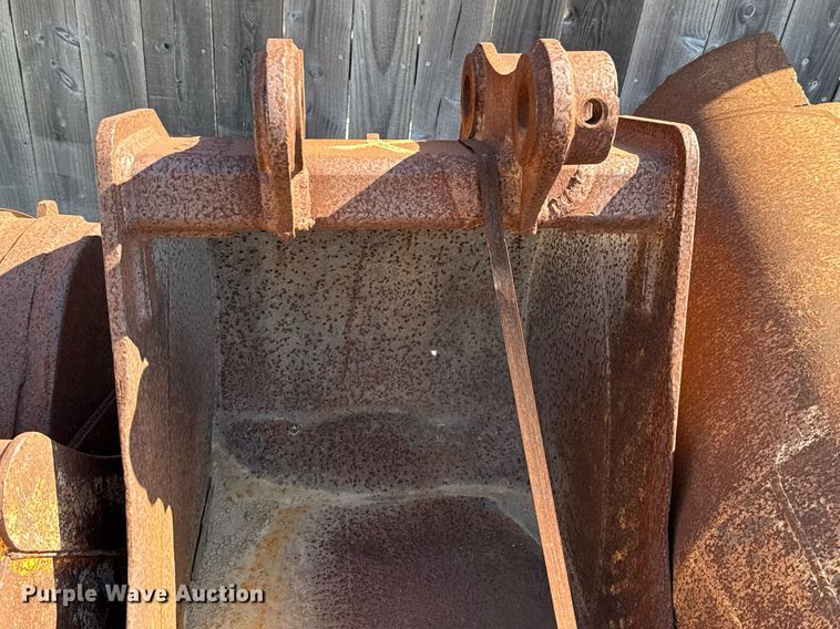 image for item EJ3622 (7) buckets