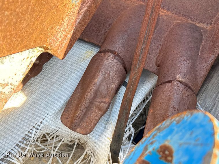 image for item EJ3622 (7) buckets