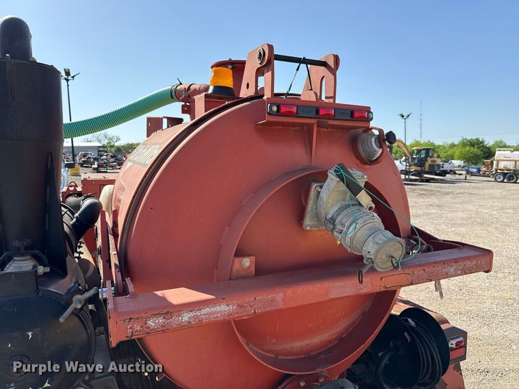 image for item EJ3623 2015 Ditch Witch FX30 vacuum excavator