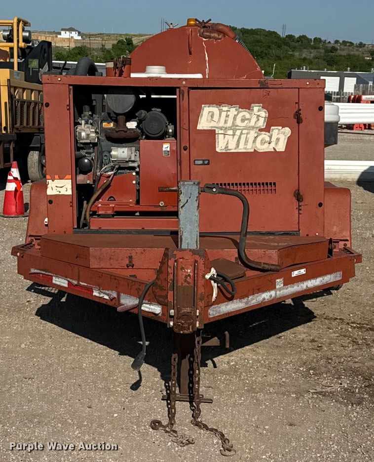 image for item EJ3624 2002 Ditch Witch FX30S vacuum excavator
