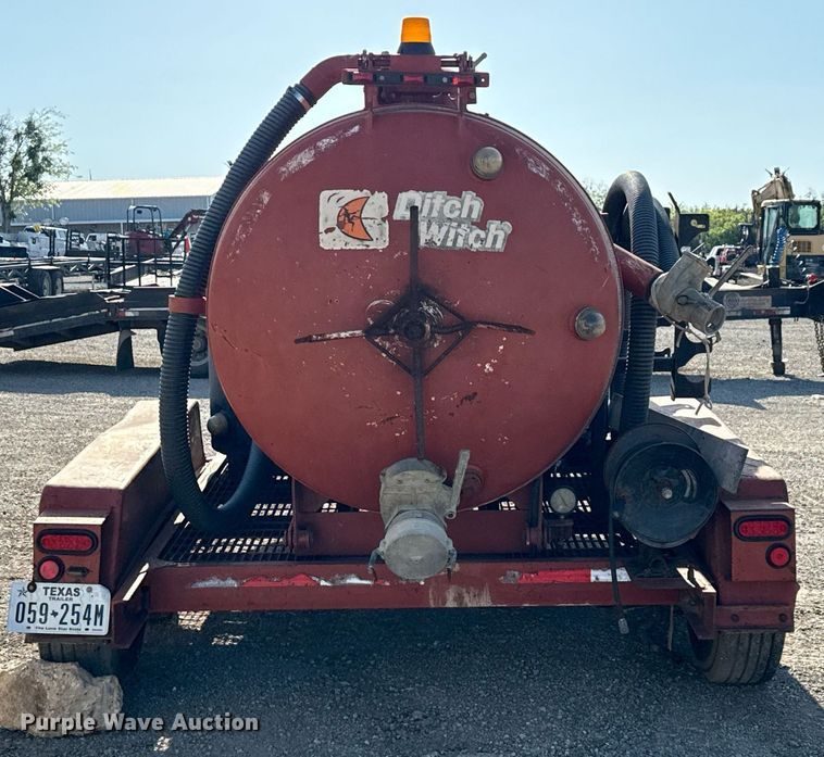 image for item EJ3624 2002 Ditch Witch FX30S vacuum excavator