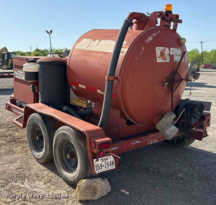 image for item EJ3624 2002 Ditch Witch FX30S vacuum excavator