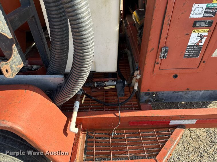 image for item EJ3624 2002 Ditch Witch FX30S vacuum excavator