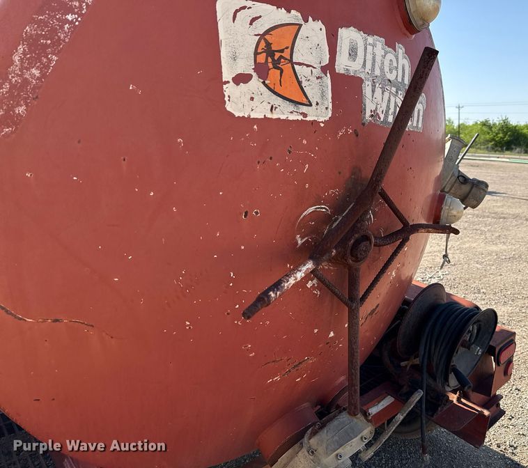 image for item EJ3624 2002 Ditch Witch FX30S vacuum excavator