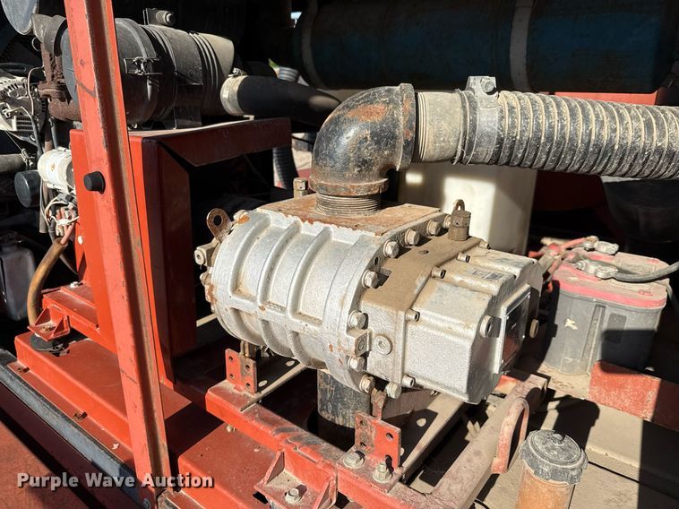 image for item EJ3624 2002 Ditch Witch FX30S vacuum excavator