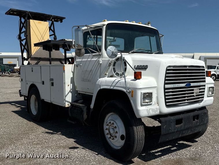 image for item EJ3631 1987 Ford LN8000F service truck with crash attenuator