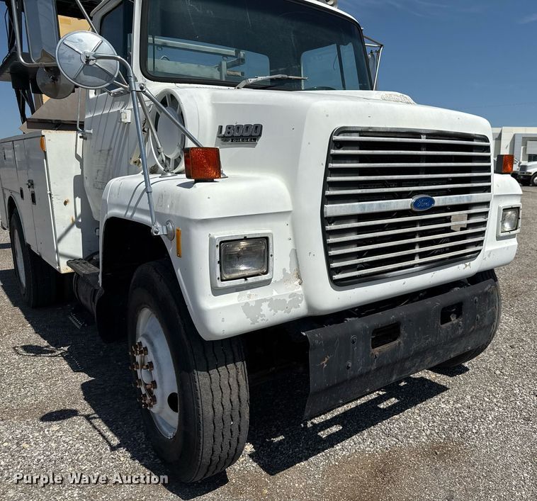image for item EJ3631 1987 Ford LN8000F service truck with crash attenuator