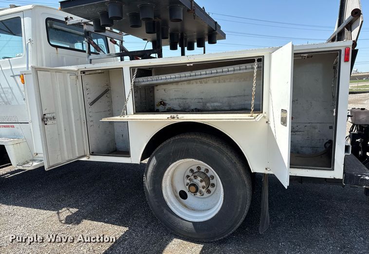 image for item EJ3631 1987 Ford LN8000F service truck with crash attenuator