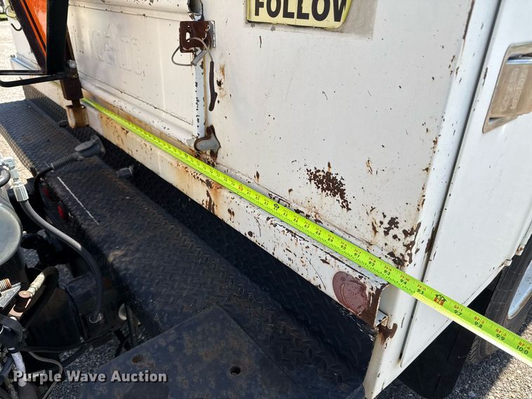 image for item EJ3631 1987 Ford LN8000F service truck with crash attenuator