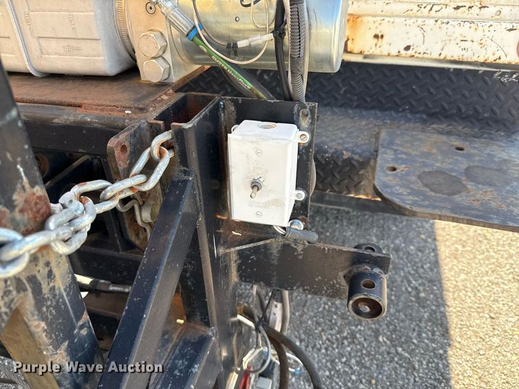 image for item EJ3631 1987 Ford LN8000F service truck with crash attenuator