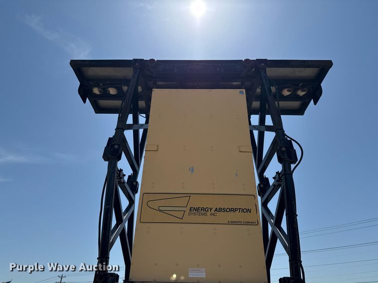 image for item EJ3631 1987 Ford LN8000F service truck with crash attenuator