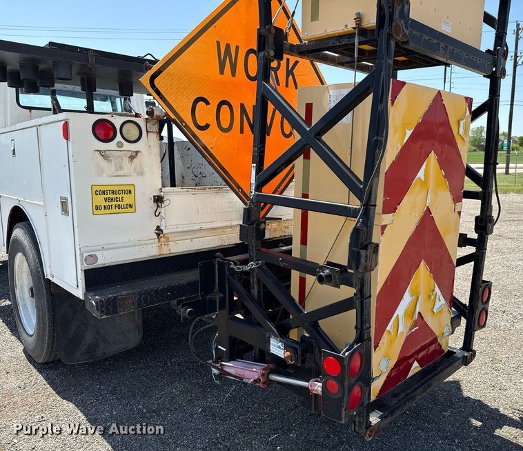 image for item EJ3631 1987 Ford LN8000F service truck with crash attenuator