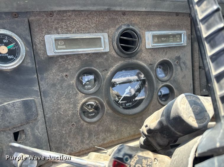 image for item EJ3631 1987 Ford LN8000F service truck with crash attenuator