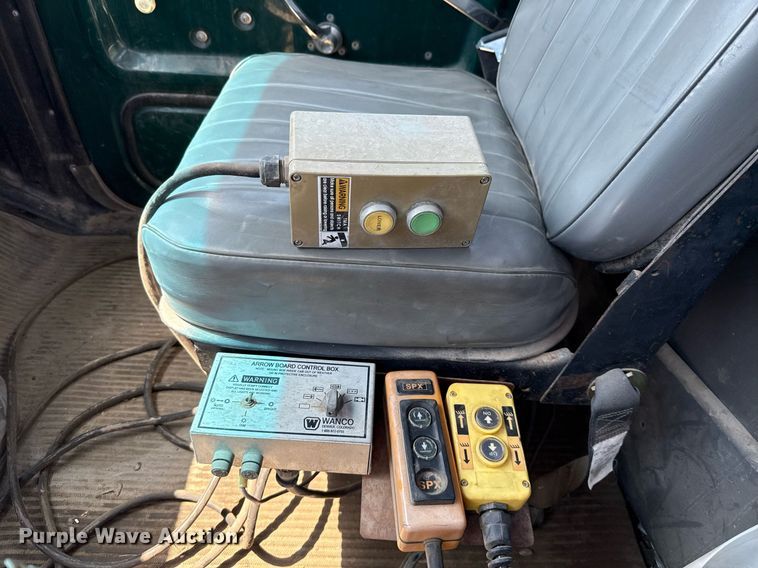 image for item EJ3631 1987 Ford LN8000F service truck with crash attenuator