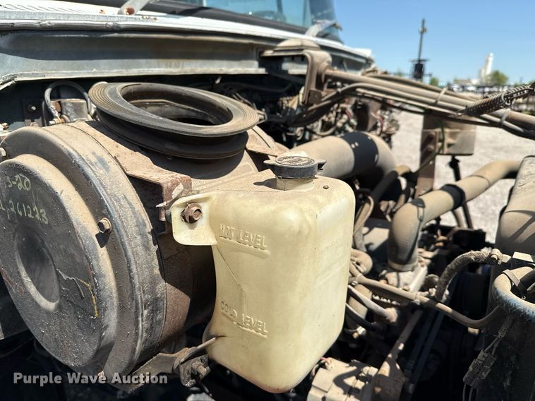 image for item EJ3631 1987 Ford LN8000F service truck with crash attenuator