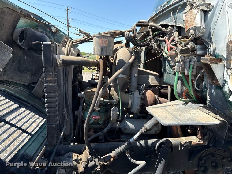 image for item EJ3631 1987 Ford LN8000F service truck with crash attenuator