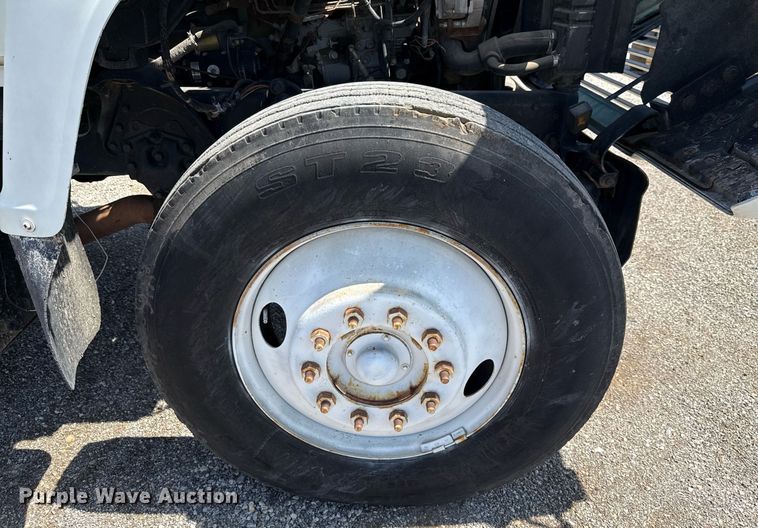 image for item EJ3631 1987 Ford LN8000F service truck with crash attenuator