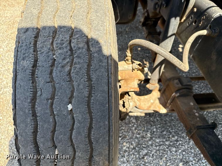 image for item EJ3631 1987 Ford LN8000F service truck with crash attenuator