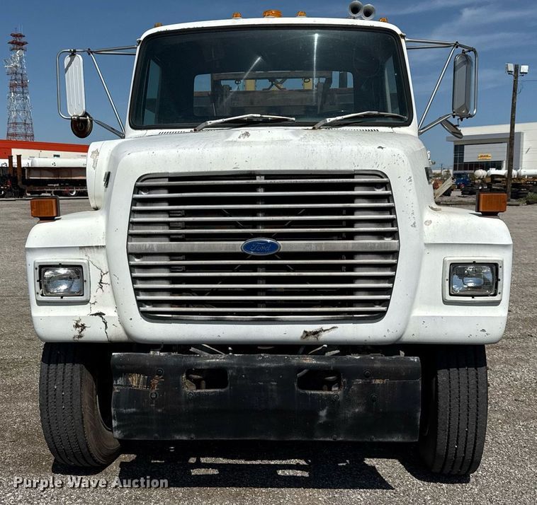 image for item EJ3633 1987 Ford LN8000F utility / service truck with crash attenuator 