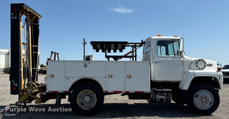 image for item EJ3633 1987 Ford LN8000F utility / service truck with crash attenuator 
