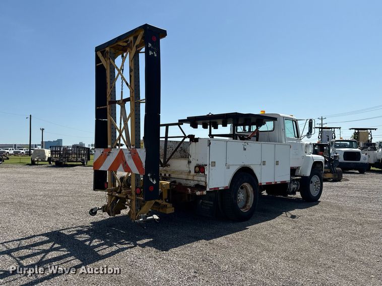 image for item EJ3633 1987 Ford LN8000F utility / service truck with crash attenuator 