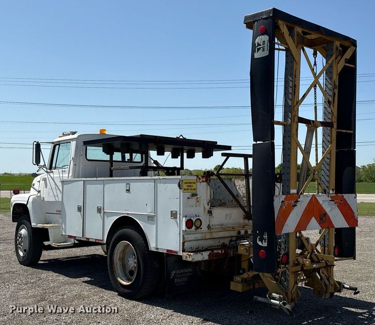 image for item EJ3633 1987 Ford LN8000F utility / service truck with crash attenuator 