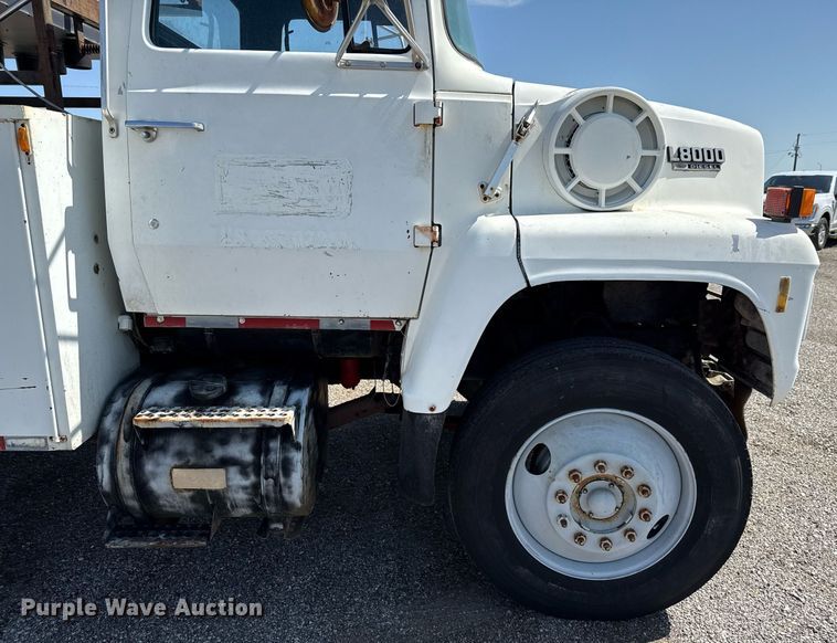 image for item EJ3633 1987 Ford LN8000F utility / service truck with crash attenuator 