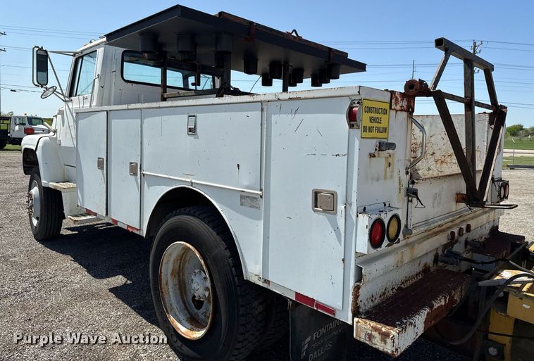 image for item EJ3633 1987 Ford LN8000F utility / service truck with crash attenuator 
