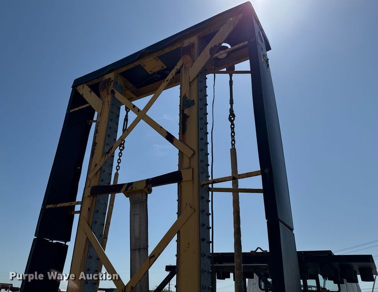 image for item EJ3633 1987 Ford LN8000F utility / service truck with crash attenuator 