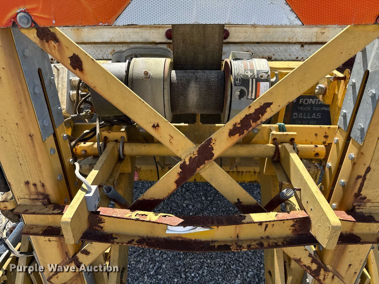 image for item EJ3633 1987 Ford LN8000F utility / service truck with crash attenuator 