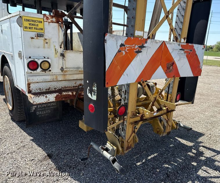 image for item EJ3633 1987 Ford LN8000F utility / service truck with crash attenuator 