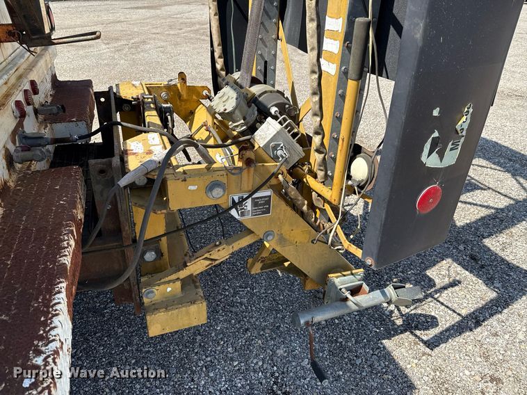 image for item EJ3633 1987 Ford LN8000F utility / service truck with crash attenuator 