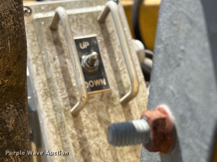 image for item EJ3633 1987 Ford LN8000F utility / service truck with crash attenuator 