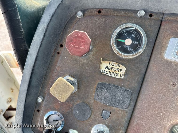 image for item EJ3633 1987 Ford LN8000F utility / service truck with crash attenuator 