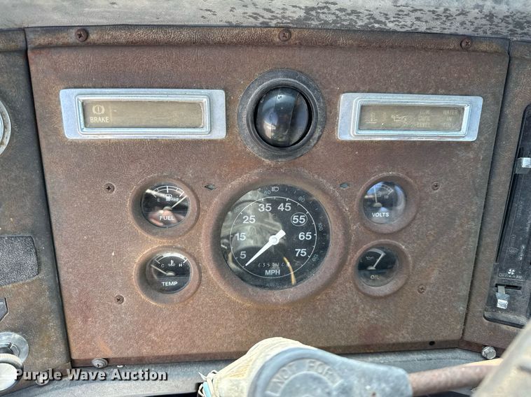 image for item EJ3633 1987 Ford LN8000F utility / service truck with crash attenuator 