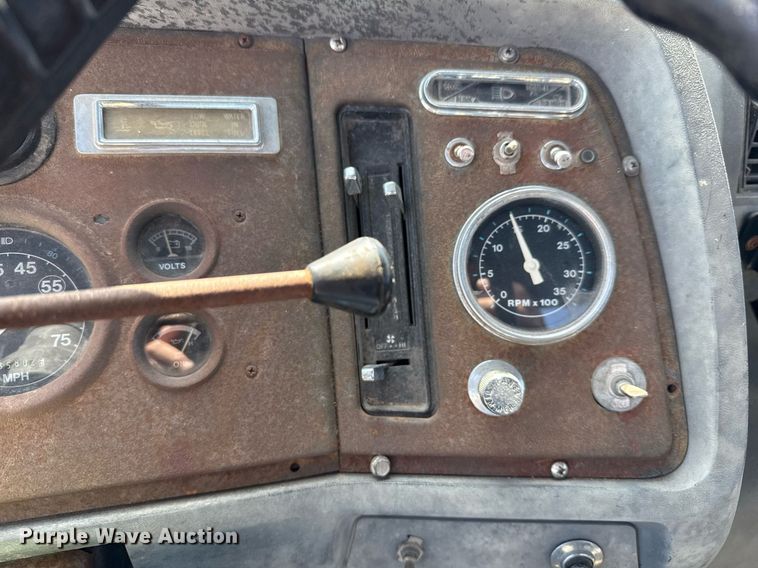 image for item EJ3633 1987 Ford LN8000F utility / service truck with crash attenuator 