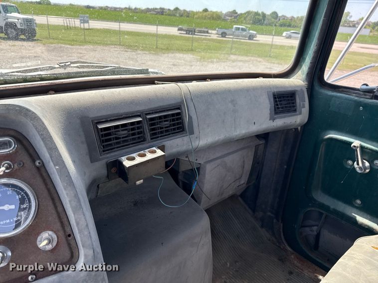 image for item EJ3633 1987 Ford LN8000F utility / service truck with crash attenuator 